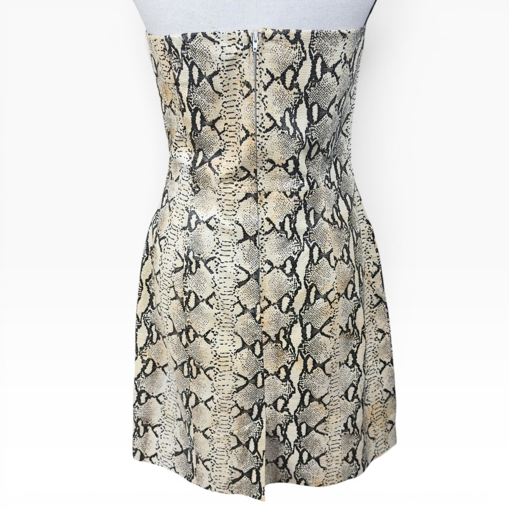 Hugo Buscati VTG Leather Strapless Snake Embossed Mini Dress Structured Size 8 - Picture 4 of 15